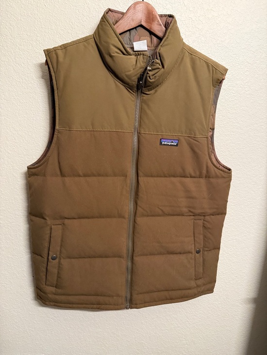 Patagonia Other - Patagonia Reversible Bivy Down Vest Men’s Medium Brown Canvas Camo Zip Puffer